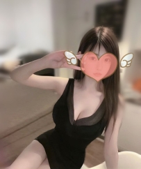 珍珍 162.大D小E.47kg.25歲  行政小妹 敲可愛 腰細 奶子大 皮膚白皙保養超好