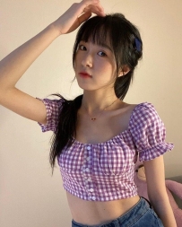 小九 158cm-44kg-B+奶-19歲  小蘿莉類型 皮膚白皙  有點嬌羞  但是在床上特別有