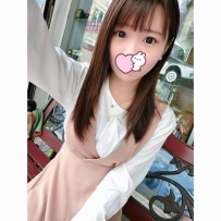 書雪 158cm.C.43.20歲  五官精緻  絕對天然 皮膚白皙透亮 溫柔可人 服務貼心配合度高