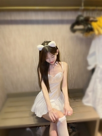 小雅  160 B 20  笑容甜美 性感可愛 配合度高  穴穴緊實蜜多 可以吸舔 歡樂69 刺激冰