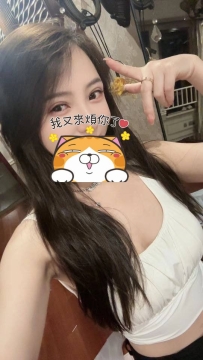 子璐   162  C  26 歲  美容師兼職   氣質溫柔  性慾很強 綫條美 很有親和力 淡淡體