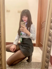 榨汁妖精 讓客戶看到她這淫蕩模樣 肯定大吃一驚  平時嚴肅的正經小主管 原來到了床上