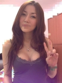 理髮店老闆娘 敢玩熱情超主動 床上超淫蕩滿足你的慾望  超刺激超熱情 BJ技術一流 高潮