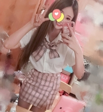 幼稚園老師  現在接受預約  在學校很受小朋友或家長的喜愛  球球 160，46， C杯，23歲