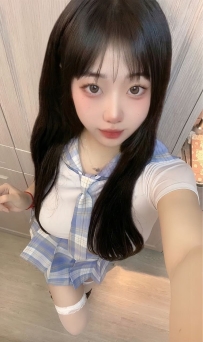 小妖  156cm-42kg-C -22歲  眼睛很大 剛畢業的大學生啦 性慾要求有點高 自己私下會