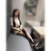 小歪 162.45.C.24y   床上又很 會玩 會先 幫洗澡 聊天先培養感情  讓你有女朋友的fu