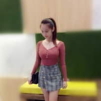 巧兒  164cm  Dcup  26歲 47kg 年輕辣媽美爆了 餵奶哺乳變的超豐滿... 現在還在餵乳