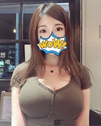 米雪  162-G奶-49kg-24歲  大奶茶 粉嫩雪白的大奶搖擺晃動 賴  引人遐想的嬌嫩側乳